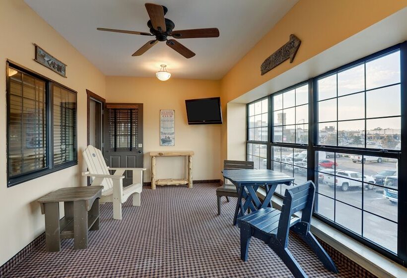 سوییت سوپریور, Stoney Creek Hotel Sioux City