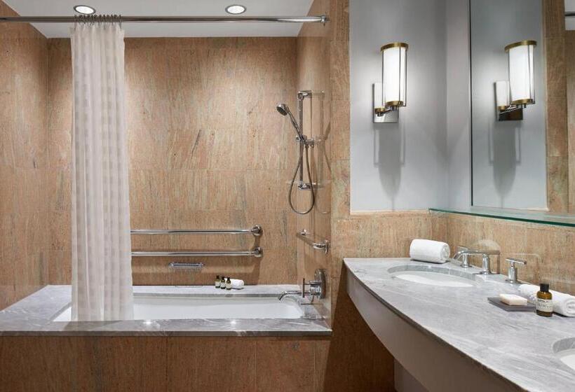 Deluxe Room Adapted for Disabled, The Opus Westchester, Autograph Collection