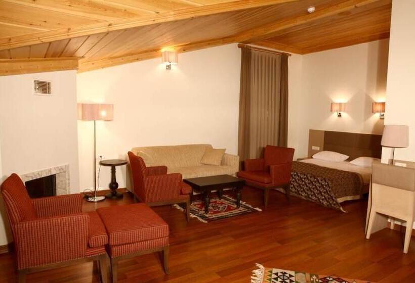 سوییت جونیور, Iksir Resort Town