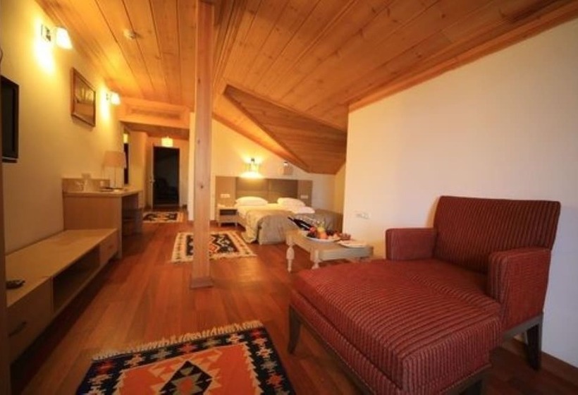 سوییت جونیور, Iksir Resort Town