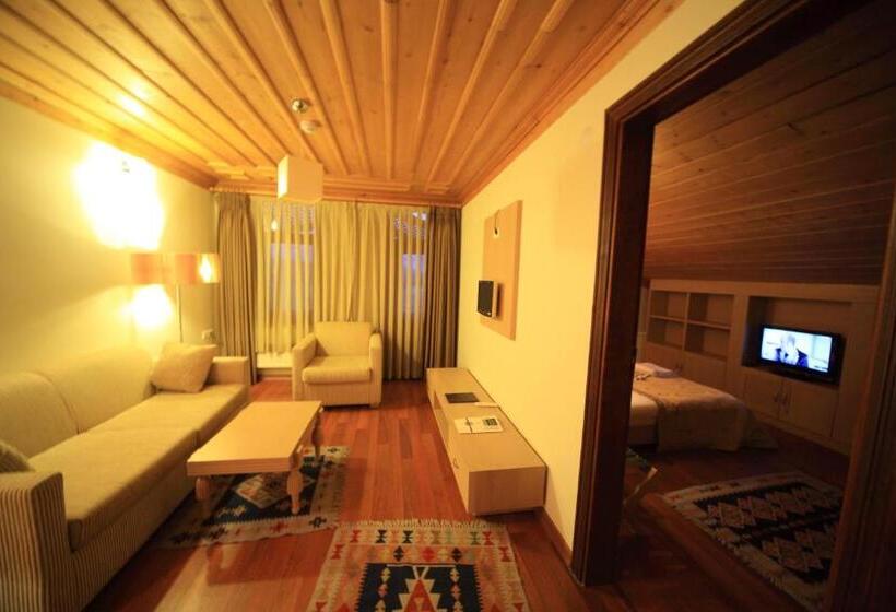اتاق خانوادگی, Iksir Resort Town