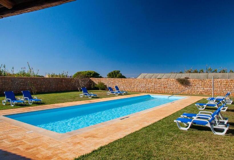 آپارتمان 1 خوابه با بالکن و چشم‌انداز دریا, Tonel Apartamentos Turisticos