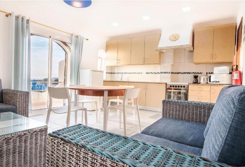 2 Bedroom Apartment with Views, Tonel Apartamentos Turisticos