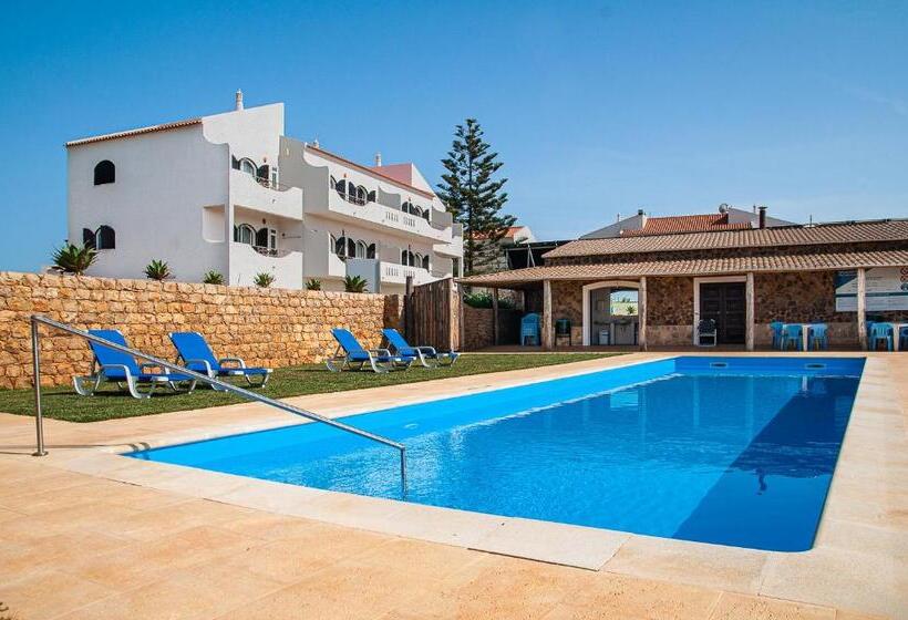 2 Bedroom Apartment with Views, Tonel Apartamentos Turisticos