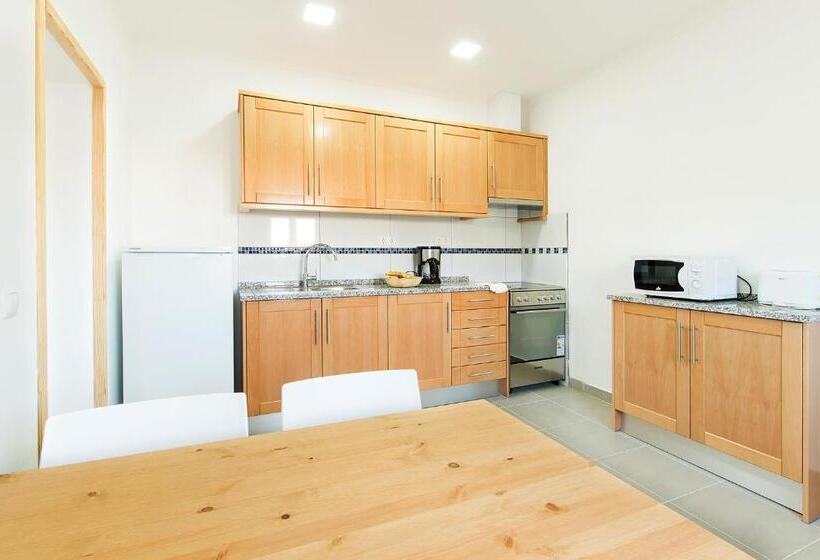 اتاق استاندارد با سرویس بهداشتی مشترک, Tonel Apartamentos Turisticos