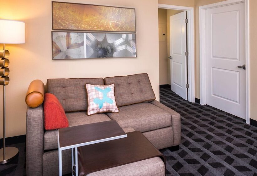 سوییت, Towneplace Suites Huntington