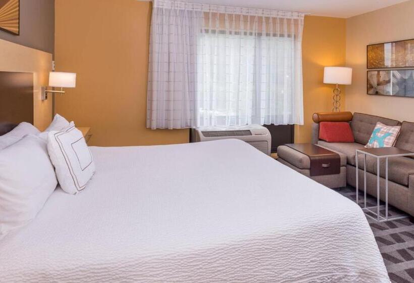 استودیوی استاندارد, Towneplace Suites Huntington