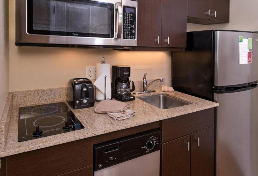 استودیوی استاندارد, Towneplace Suites Huntington