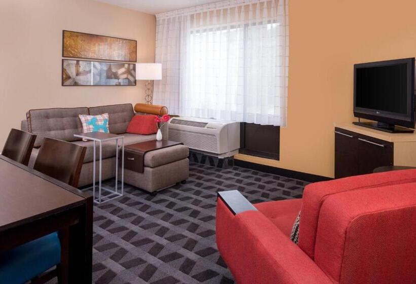 سوئیت 2 خوابه, Towneplace Suites Huntington