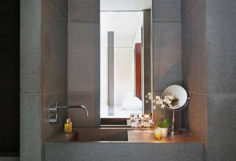 سوییت لوکس, Grosvenor House Suites
