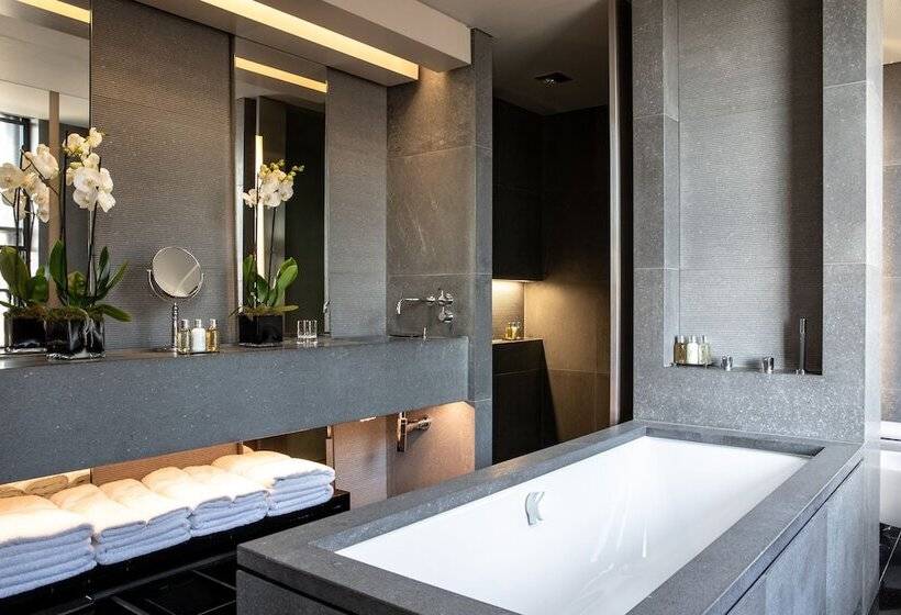 اتاق پنت هاوس, Grosvenor House Suites