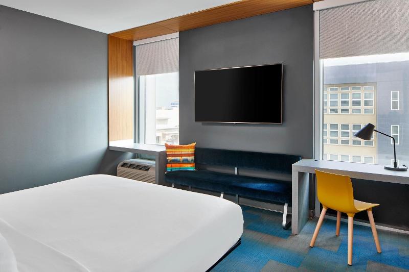 اتاق استاندارد با تخت بزرگ, Aloft Austin At The Domain
