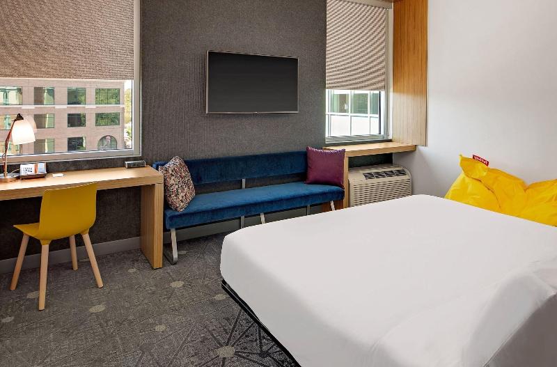 اتاق استاندارد با تخت بزرگ, Aloft Chapel Hill