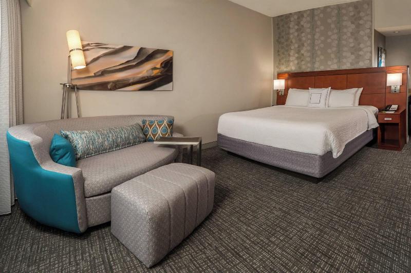 اتاق استاندارد با تخت بزرگ, Courtyard By Marriott Hagerstown