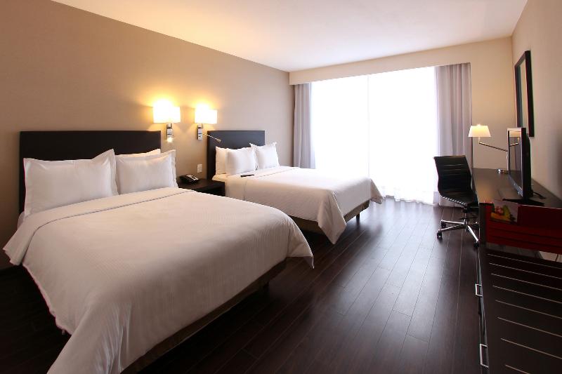 Deluxe Suite King Bed, La Quinta By Wyndham Houston Iah Bush Intl Airport E