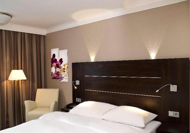 اتاق استاندارد با تخت دو نفره بزرگ, La Quinta Inn & Suites By Wyndham Mckinney