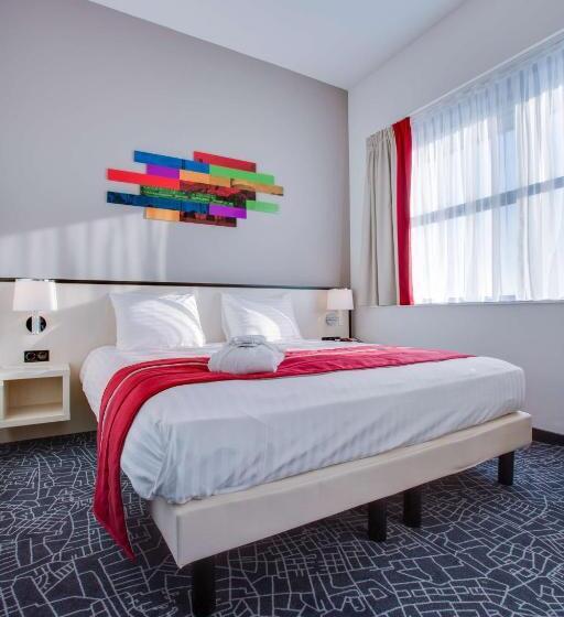 Standard Room with Views, Park Inn By Radisson Amsterdam Airport Schiphol