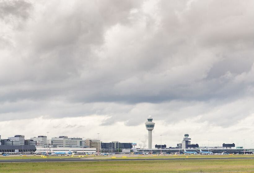 اتاق سوپریور با چشم‌انداز, Park Inn By Radisson Amsterdam Airport Schiphol