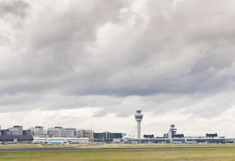 Superior Room with Views, Park Inn By Radisson Amsterdam Airport Schiphol