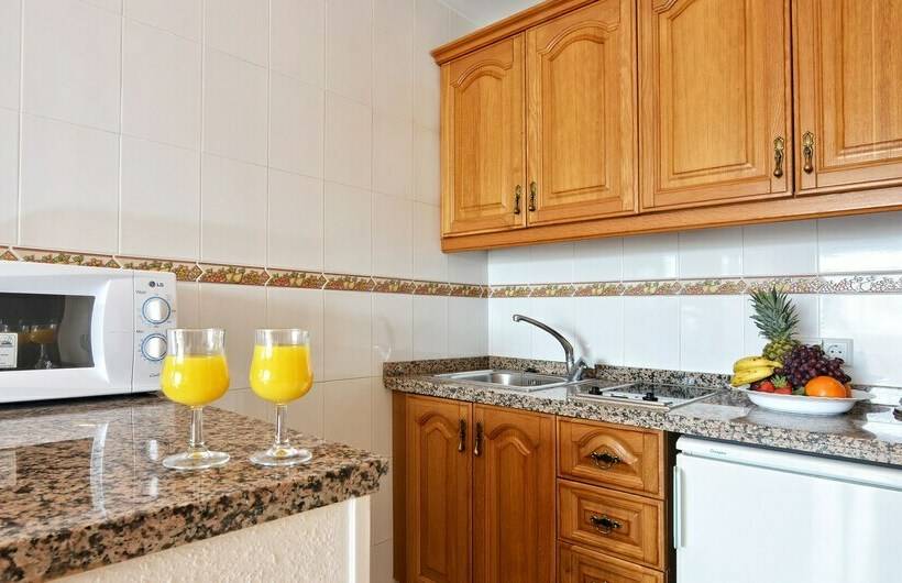 Apartamento 1 Dormitorio, Clc Benal Beach Apart