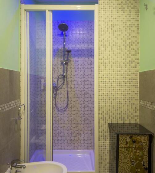 اتاق استاندارد سه نفره, Ridolfi Guest House