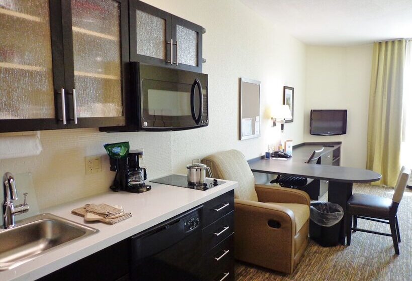 استودیوی استاندارد با تخت دوبل, Candlewood Suites Odessa, An Ihg