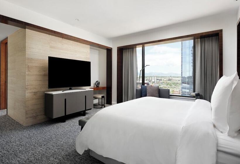 سوئیت پریمیوم, Four Seasons Hotel Denver