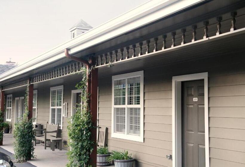 اتاق استاندارد چهار تخته, Wine Country Inn