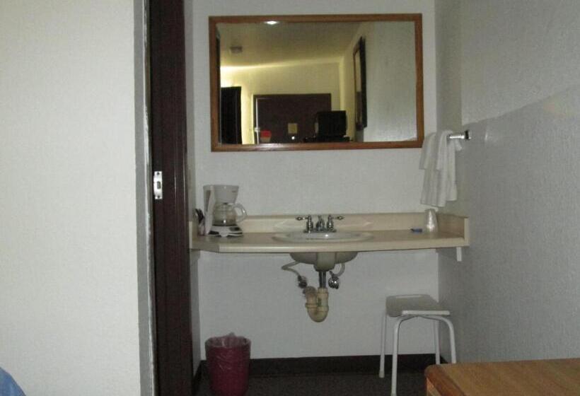 اتاق استاندارد یک نفره, Motel 10
