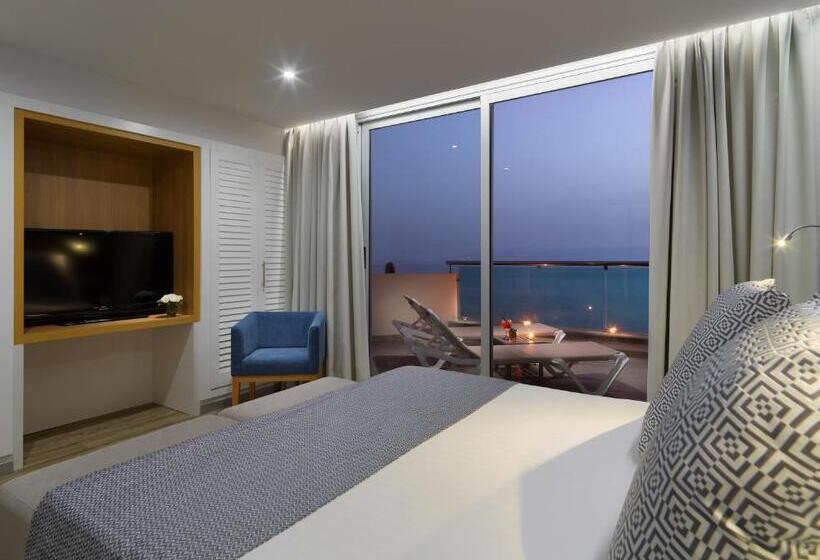 3 Bedroom Deluxe Apartment Sea View, Royal Sun Resort