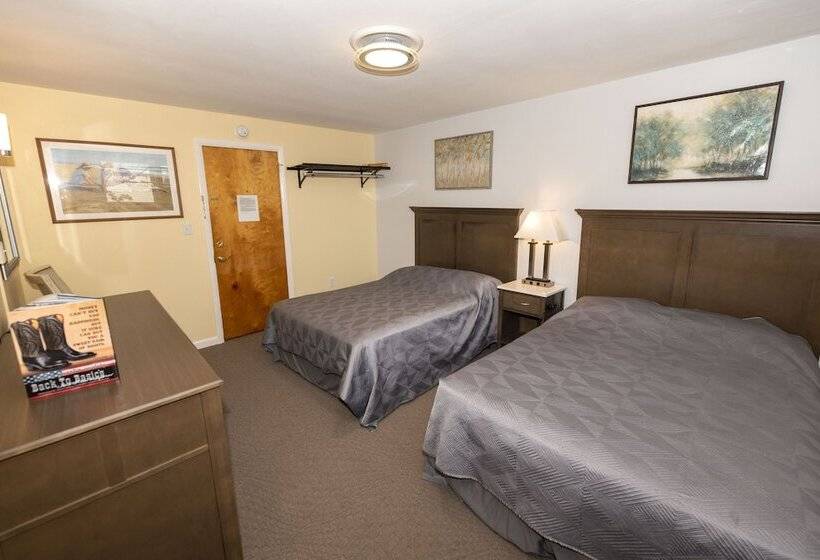 Standard Room, Simmons Motel And Suites