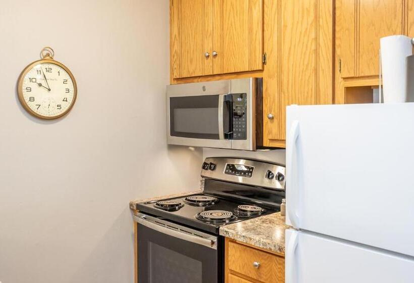 سوئیت 2 خوابه, Westwood Shores Waterfront Resort