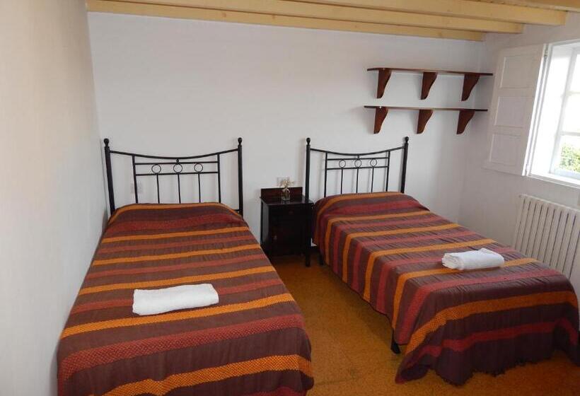 اتاق استاندارد با سرویس بهداشتی مشترک, Albergue Turistico De Logrosa