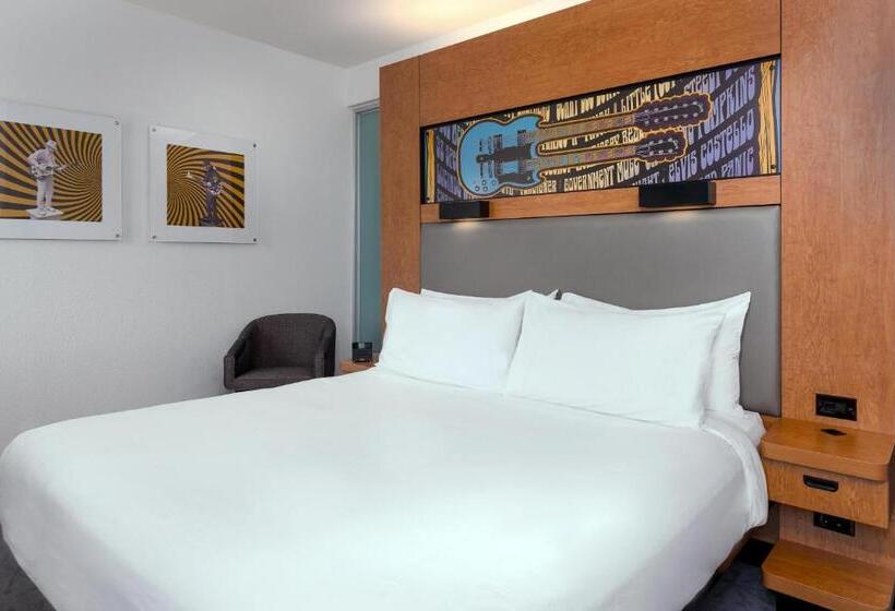 اتاق استاندارد با تخت بزرگ, Aloft Asheville Downtown