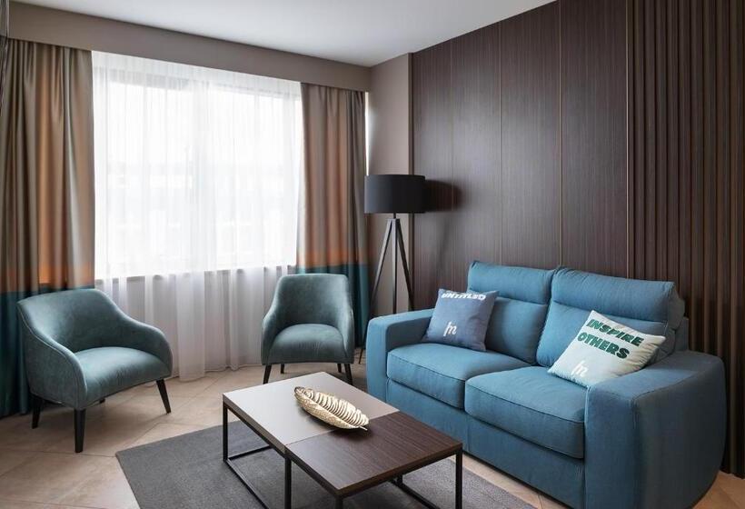 带大床的套房, Seepark Hotel Murten