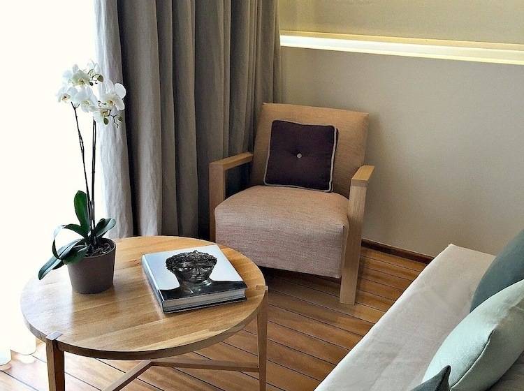 سوییت, Coco Mat Hotel Nafsika