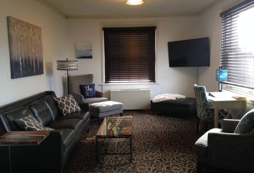 سوییت, Spokane Club