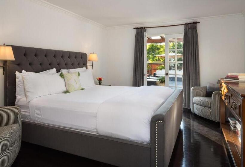 سوئیت 2 خوابه, The Charlie West Hollywood