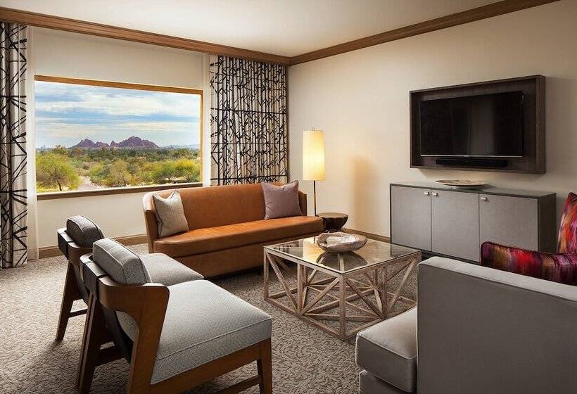 سوئیت با چشم‌انداز زمین گلف, The Canyon Suites At The Phoenician, A Luxury Collection Resort, Scottsdale
