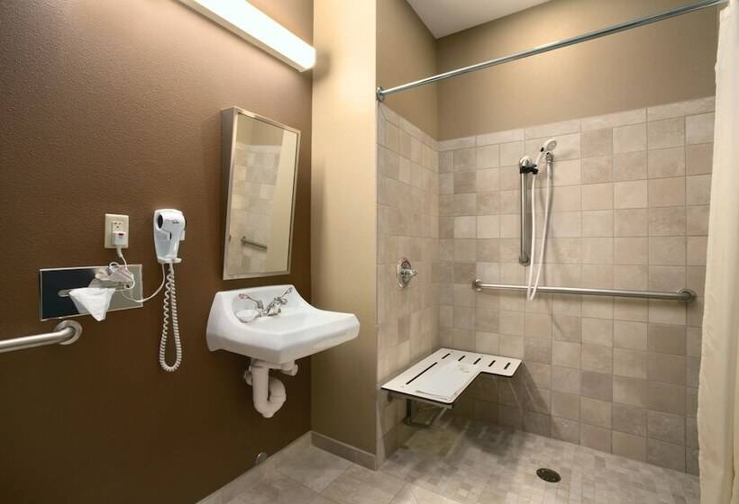 اتاق استاندارد با تخت دوبل برای معلولان, Microtel Inn & Suites By Wyndham Sidney