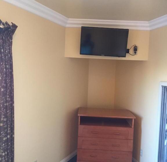 اتاق سوپریور خانوادگی, Bayshore Inn Ventura