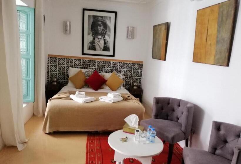 اتاق پرمیوم, Riad Swaka