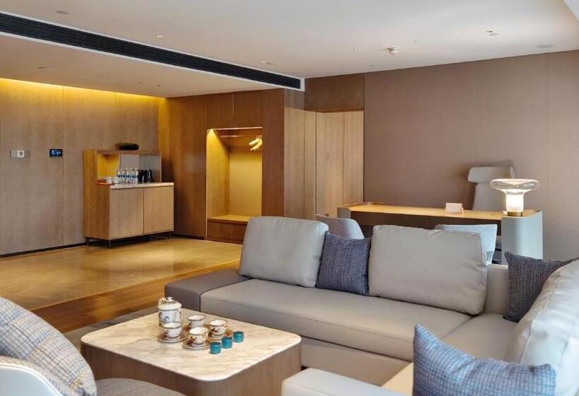 سوئیت پرزیدنت, Crowne Plaza Hohhot City Center