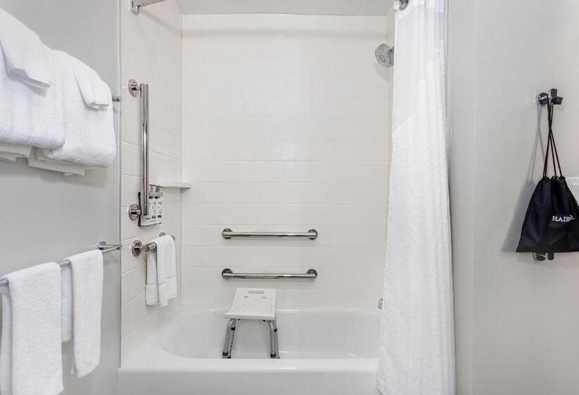 سوئیت برای معلولان, Holiday Inn Express & Suites   Miramar, An Ihg