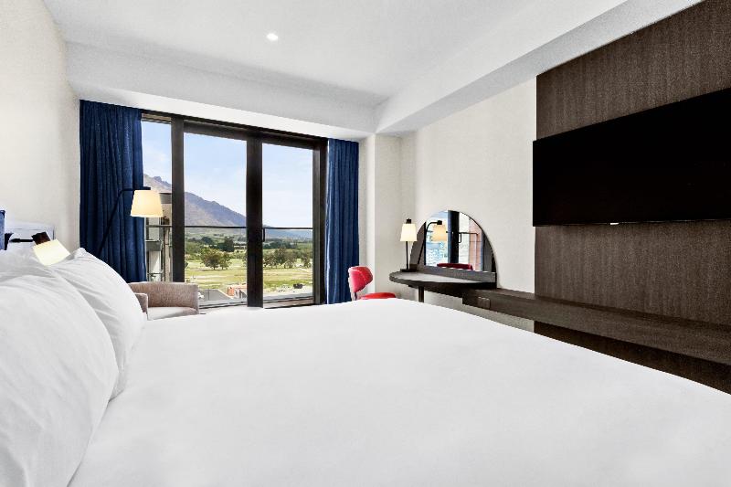 اتاق استاندارد با چشم‌انداز کوهستان, Holiday Inn Queenstown Remarkables Park