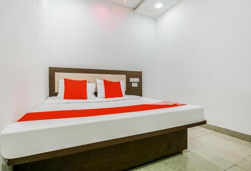 اتاق کلاسیک سه تخته, Prince By Oyo Rooms