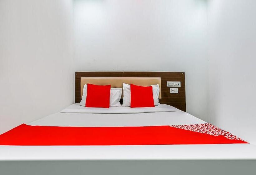اتاق کلاسیک سه تخته, Prince By Oyo Rooms