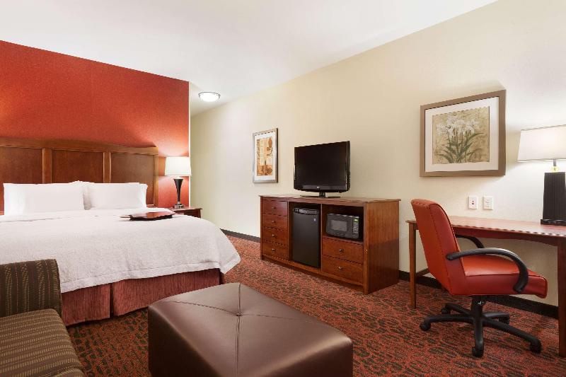 Quarto Estandar Cama King, Hampton Inn & Suites Williston