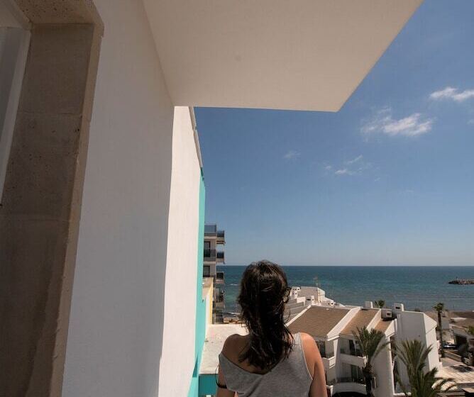 اتاق استاندارد با بالکن, Hostal Blanca