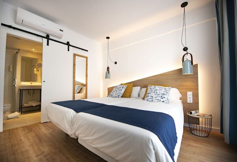 اتاق استاندارد با بالکن, Hostal Blanca